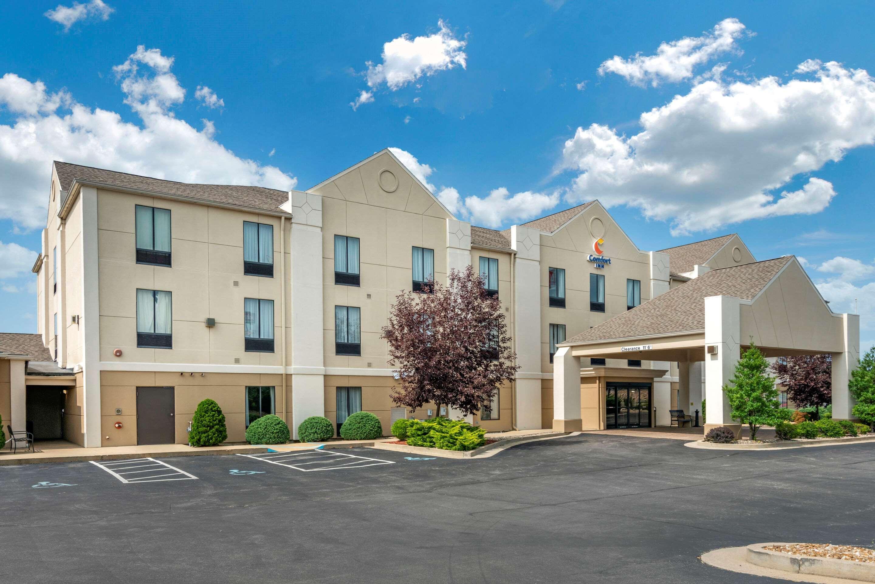Comfort Inn Sullivan Exterior photo